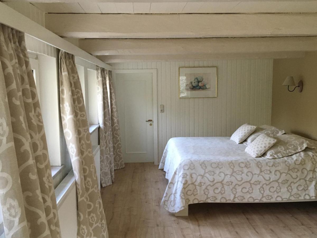 Hoellenmuehle Bed & Breakfast At The Mill Pond Hessisch Oldendorf Buitenkant foto